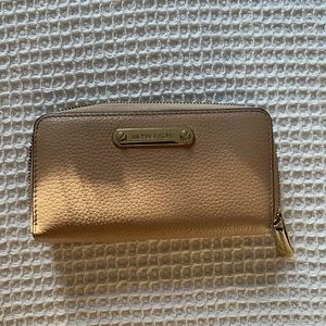 Michael Kors pink wallet
